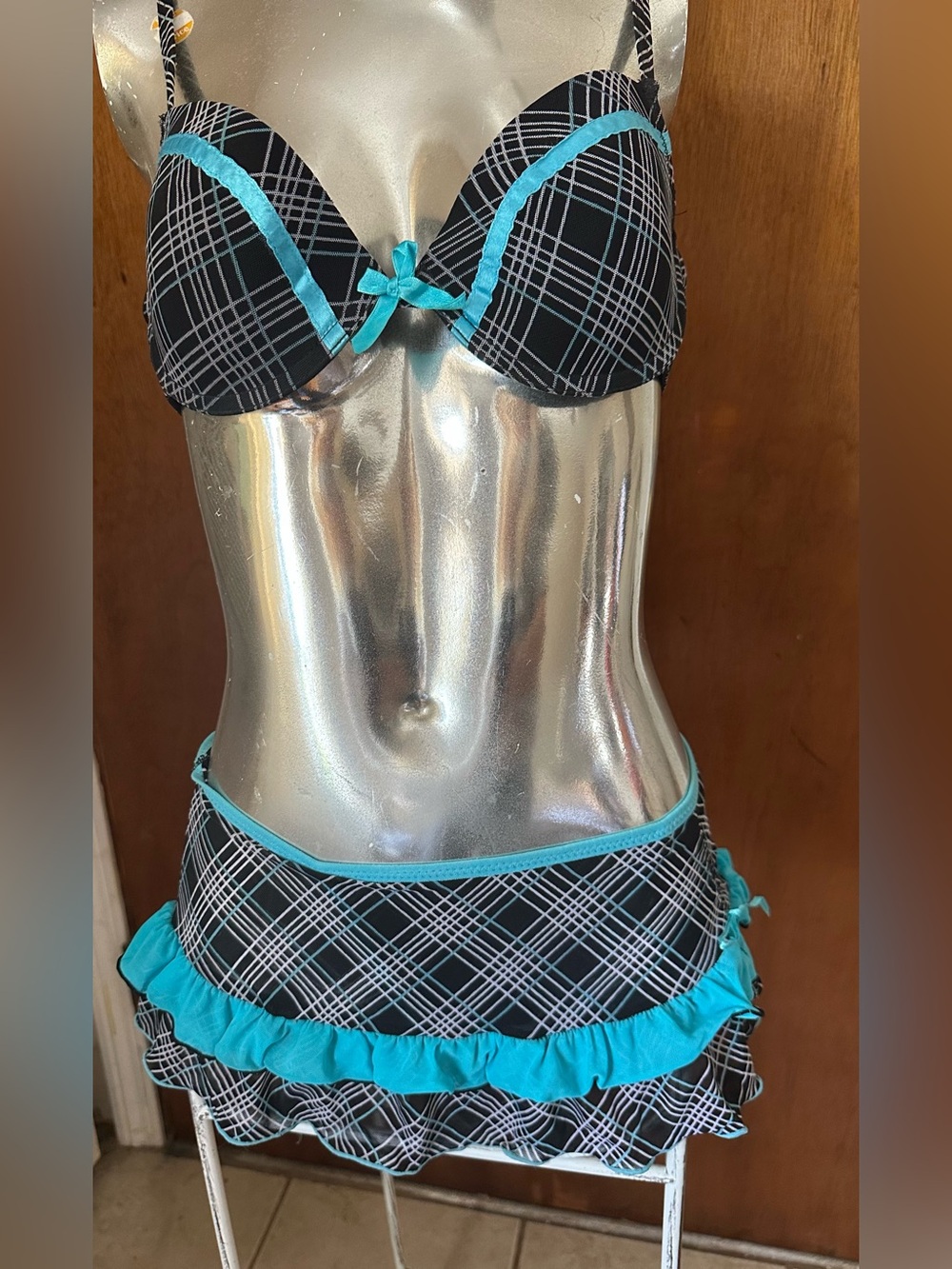 SEXY Black 2 Pc BRA &Skirted G String Panties Set Lingerie 36B Native Intimates
